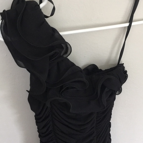 BLACK ONE SHOULDER RUFFLED DRESS - Picture 4 of 5